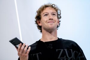 Mark Zuckerberg Wydaje Nową Wspólną Piosenkę z T-Painem, Bo Nie Ma Boga